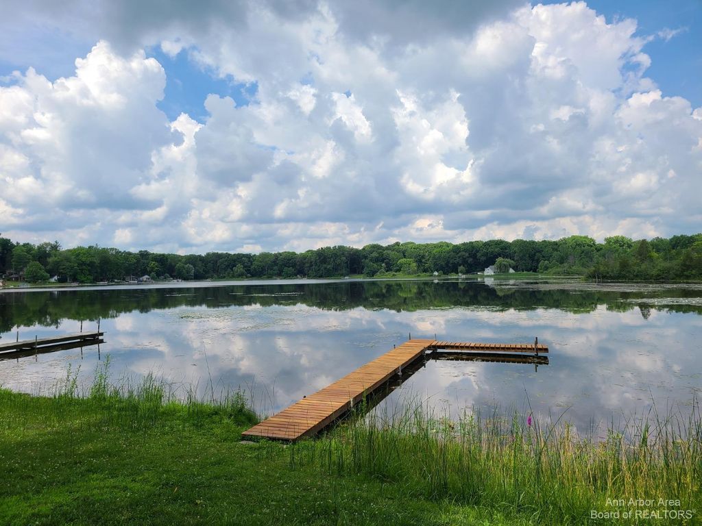 10350 Half Moon Dr, Pinckney, MI 48169 Trulia