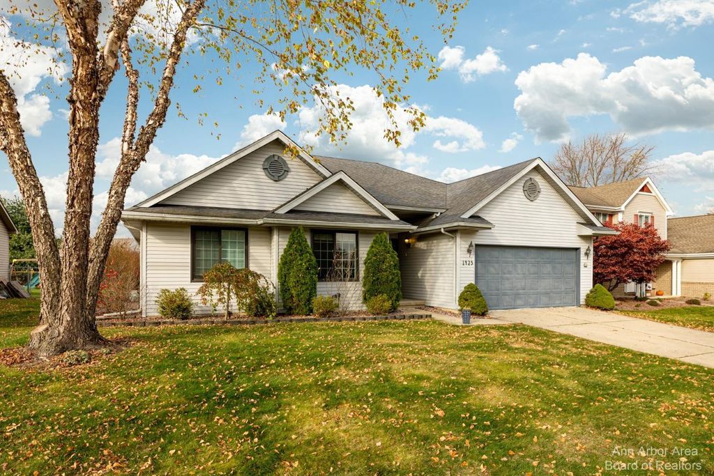 1425 Maplewood Dr, Saline, MI 48176 Trulia