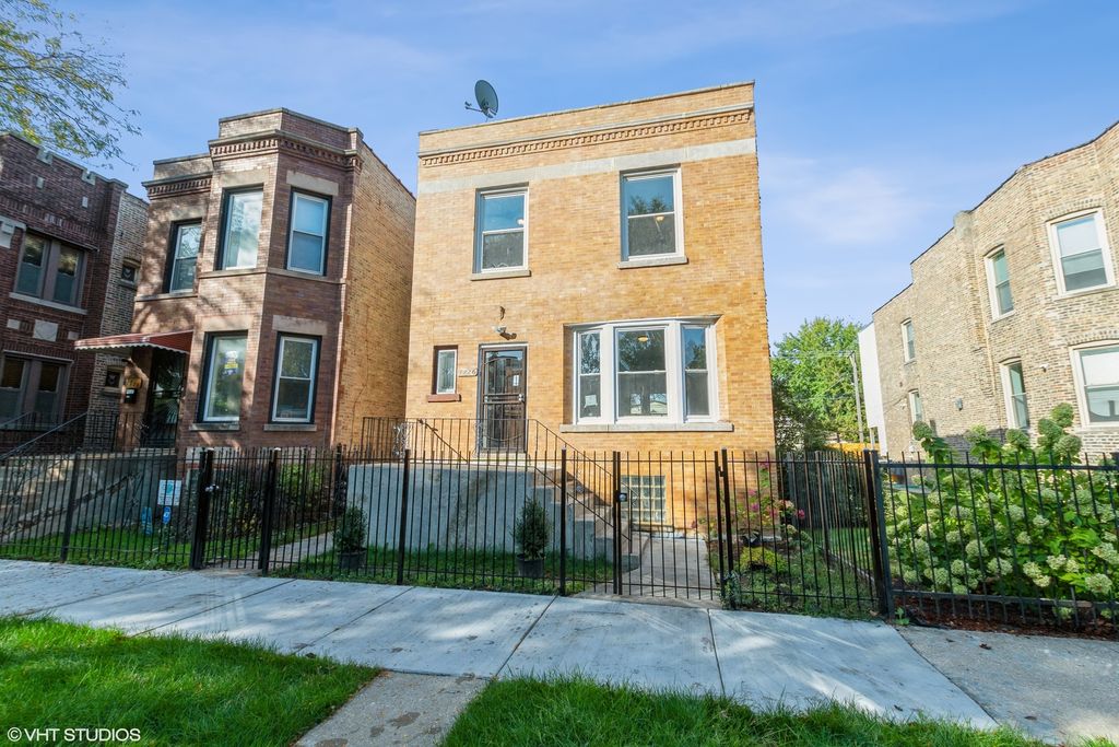 7226 S Eberhart Ave, Chicago, IL 60619