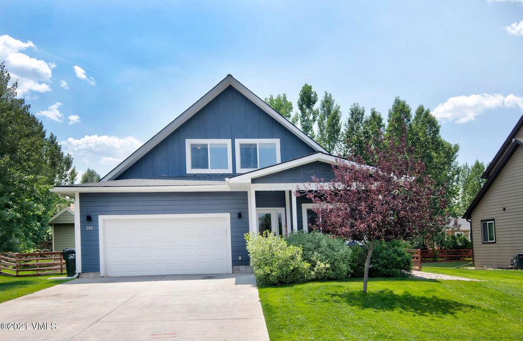 141 Cochise Dr, Gypsum, CO 81637