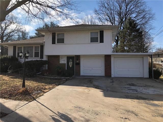 1707 N  Pleasant St, Independence, MO 64050