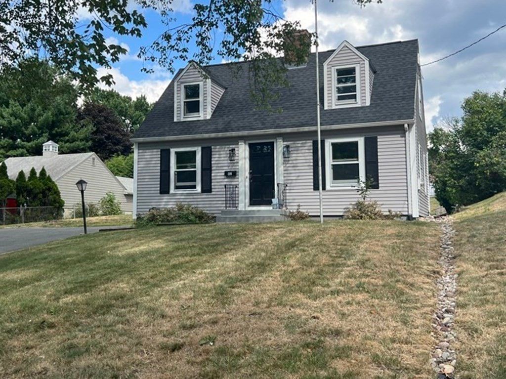 42 Ely Ave, West Springfield, MA 01089