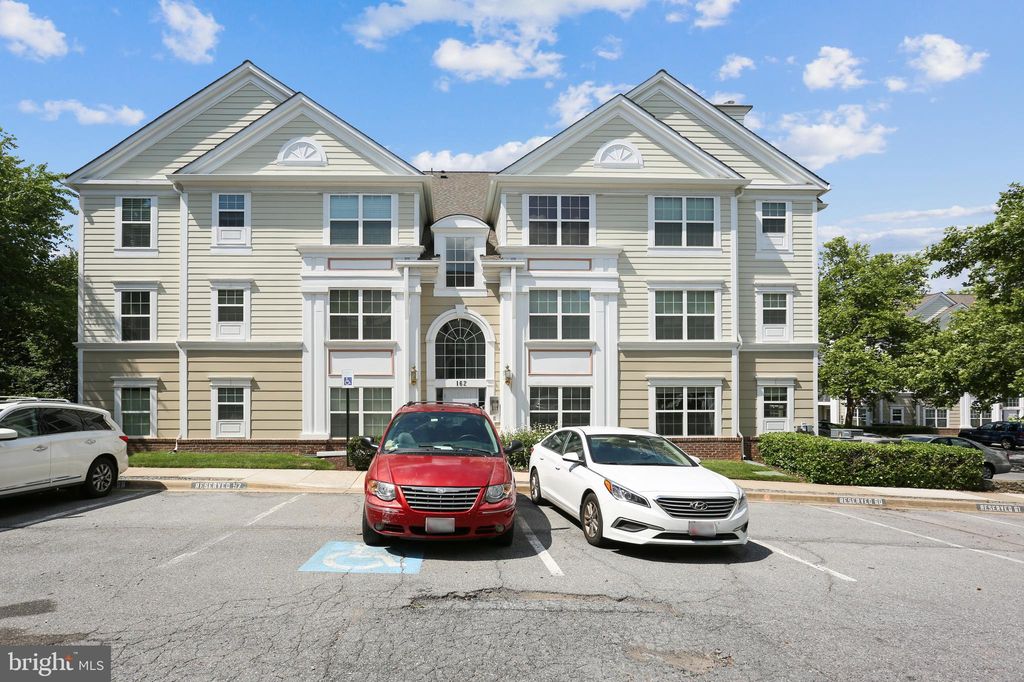162 Kendrick Pl #22, Gaithersburg, MD 20878