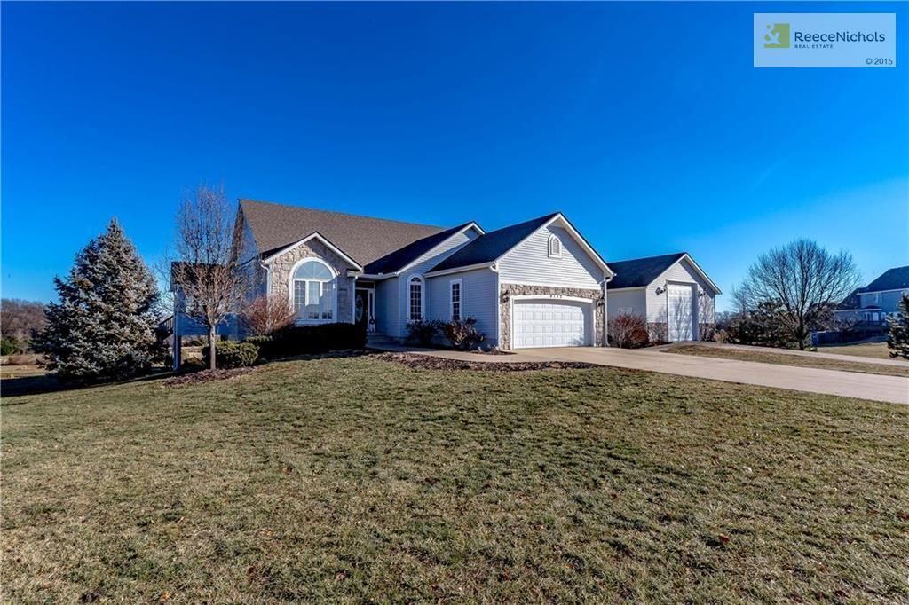 9753 Waverly Rd, De Soto, KS 66018 Trulia