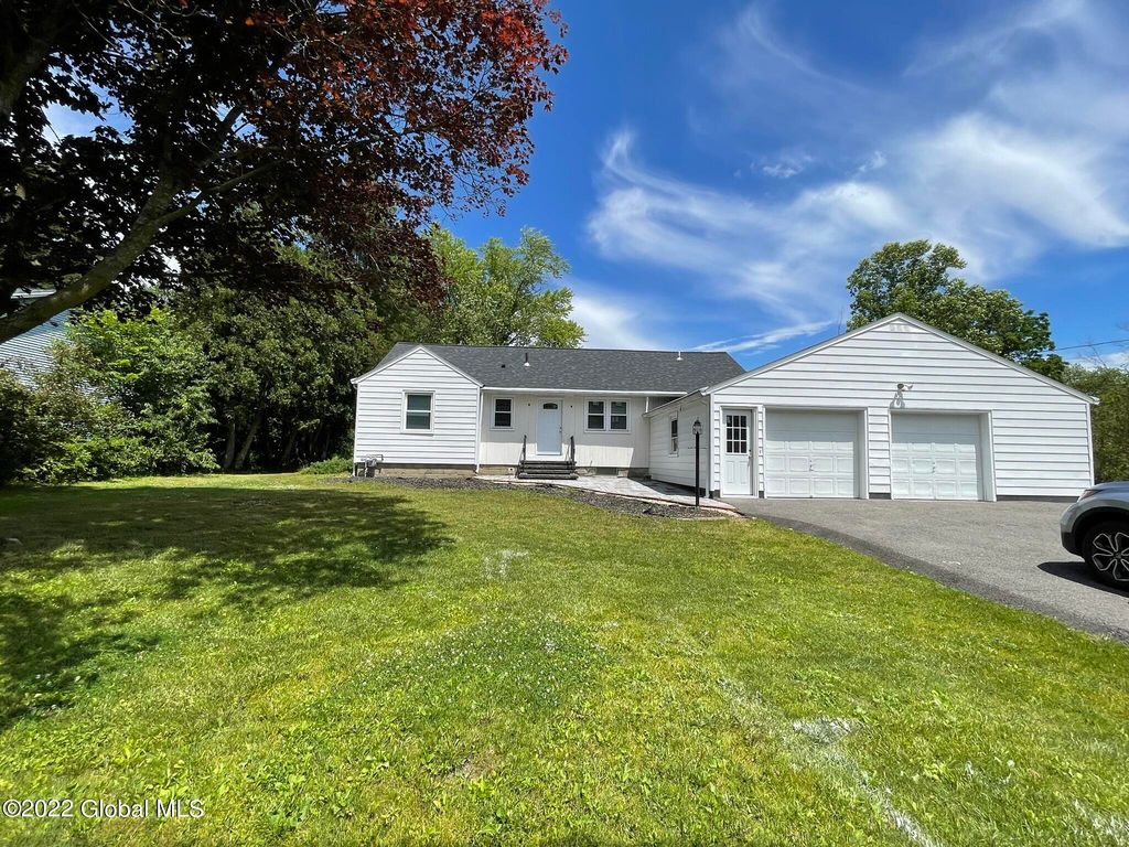 4065 Albany Street, Schenectady, NY 12304 Trulia