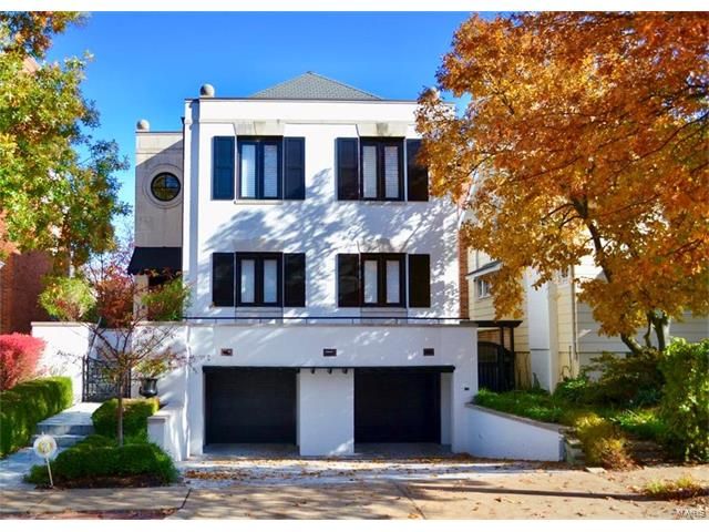 162 N  Central Ave, Saint Louis, MO 63105