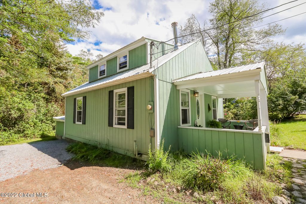 17 Alden Avenue, Warrensburg, NY 12885 Trulia