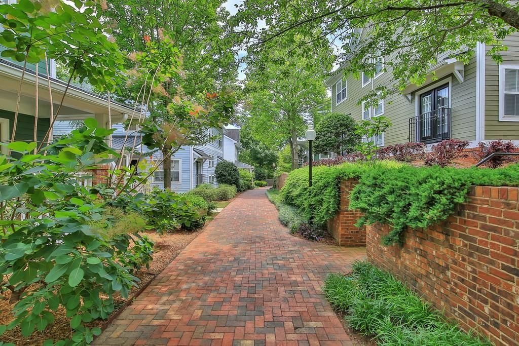 277 Carlyle Park Dr NE, Atlanta, GA 30307