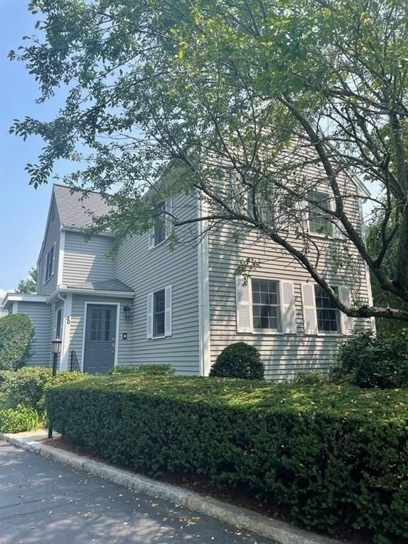 30 Lothrop St #30, Newtonville, MA 02460