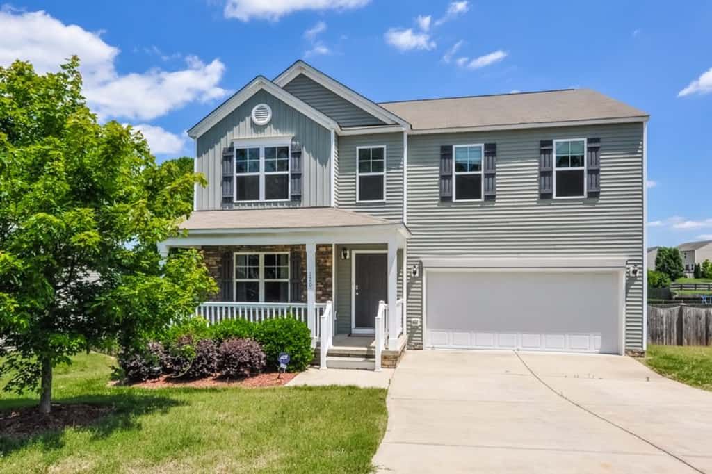 120 Woodcreek Ln, Clayton, NC 27520