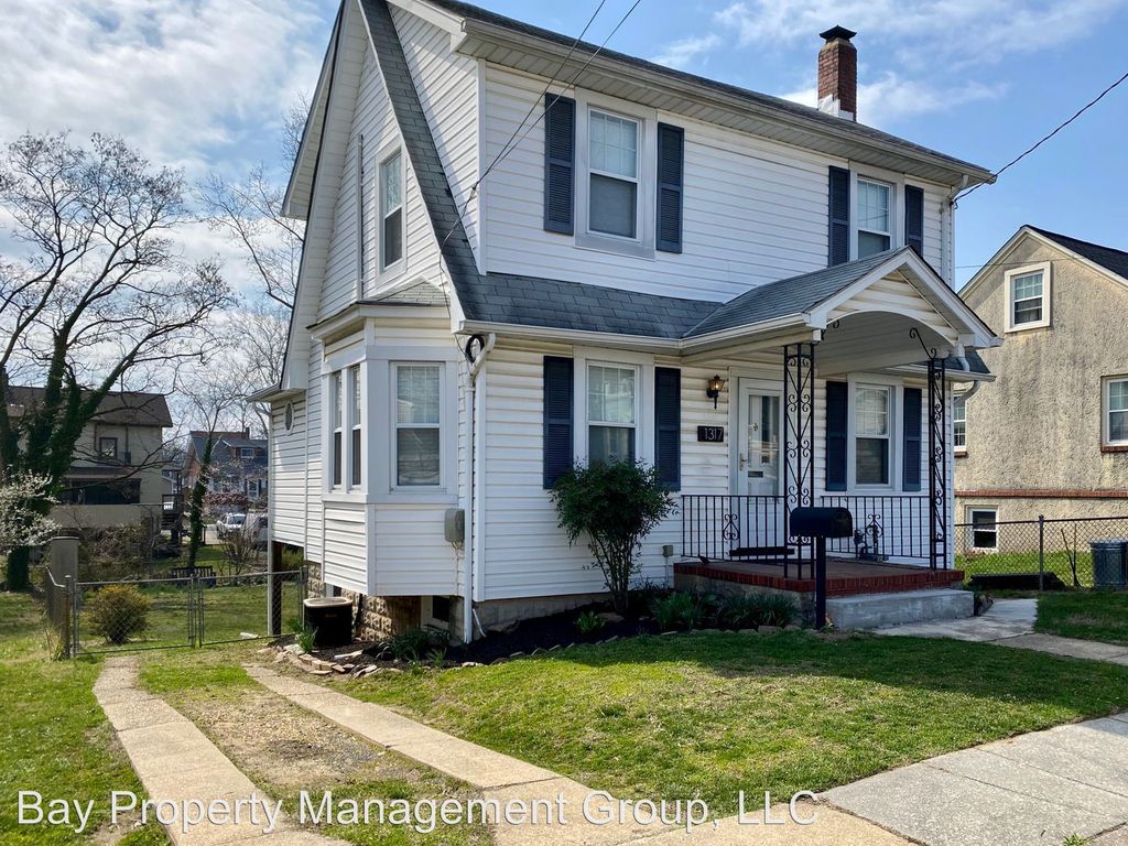 1317 Maple Ave, Baltimore, MD 21227