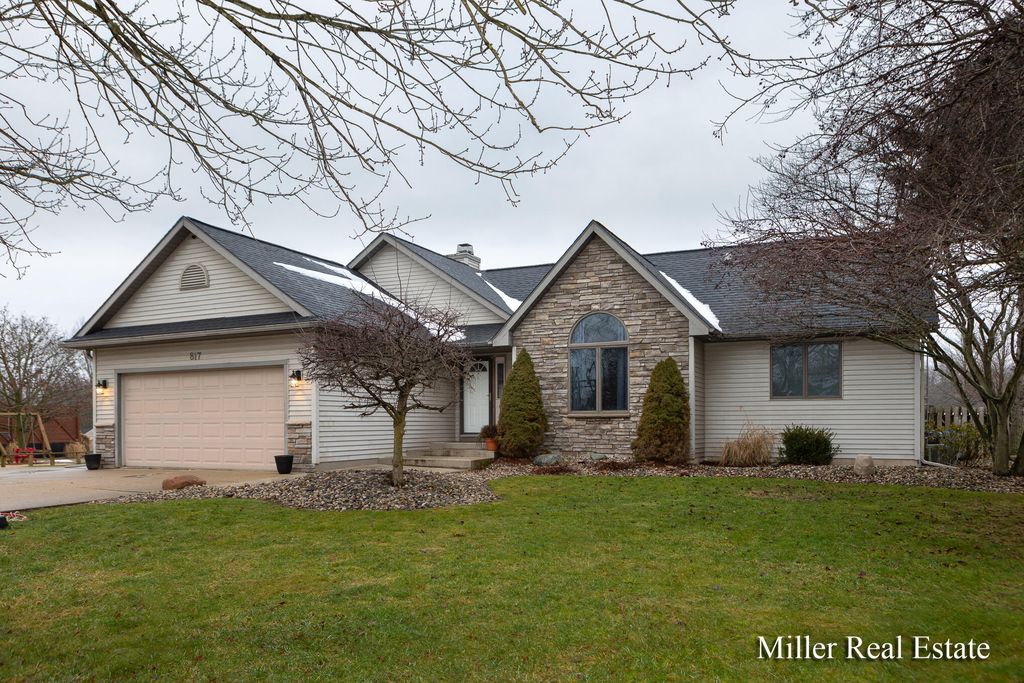 817 Beech St, Lake Odessa, MI 48849 Trulia