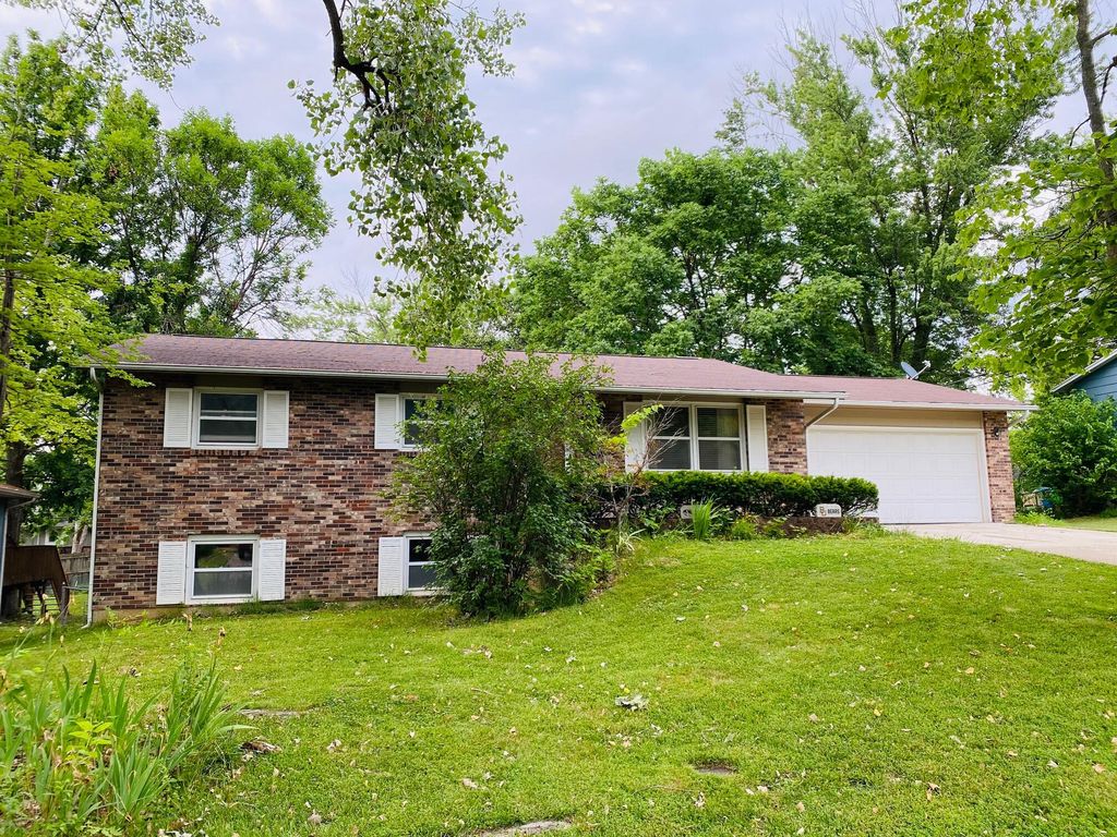 2615 Mallard Ct, Columbia, MO 65201