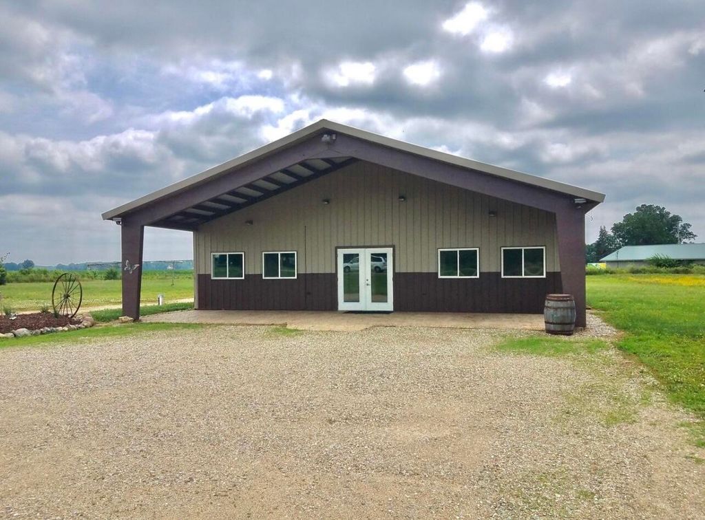 1009 W Chicago Rd, Bronson, MI 49028