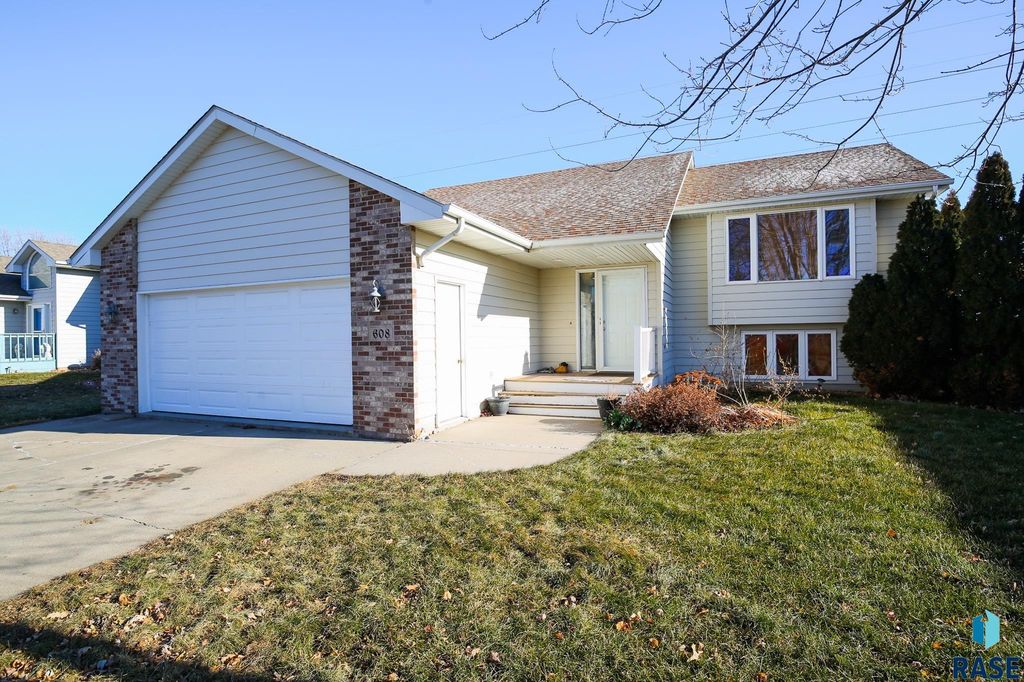 608 N Dubuque Ave, Sioux Falls, SD 57110 MLS 22403290 Trulia