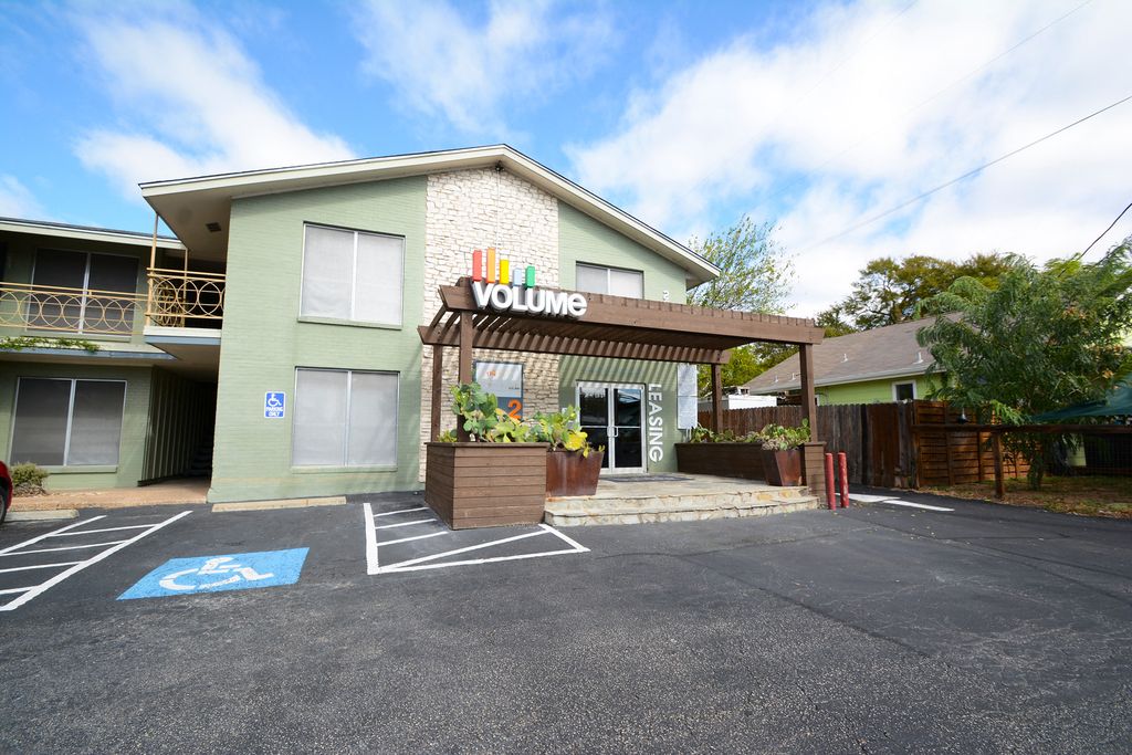 2604 Manor Rd, Austin, TX 78722