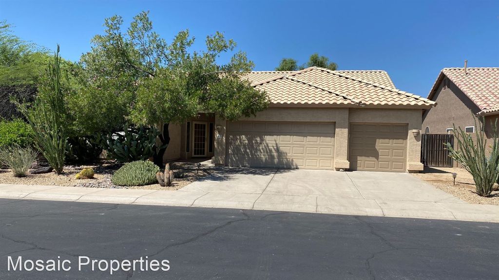 410 N Corsica Pl, Chandler, AZ 85226