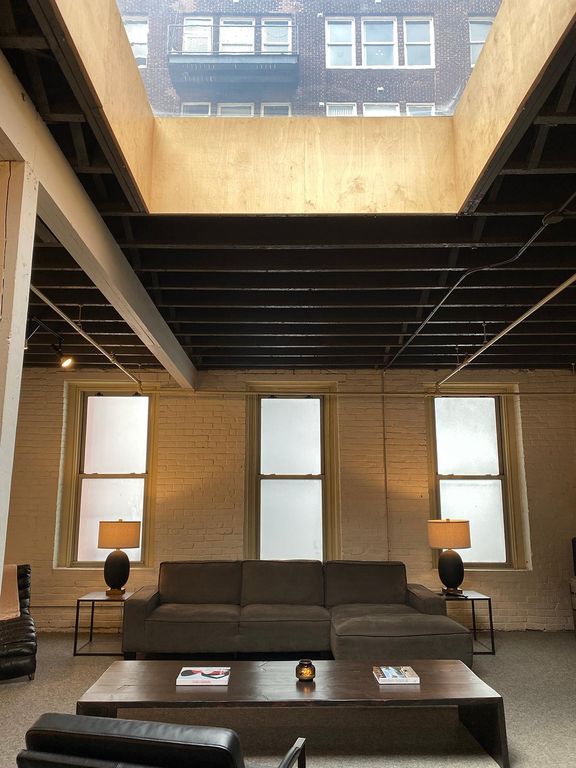 2006 Baltimore Ave #3, Kansas City, MO 64108