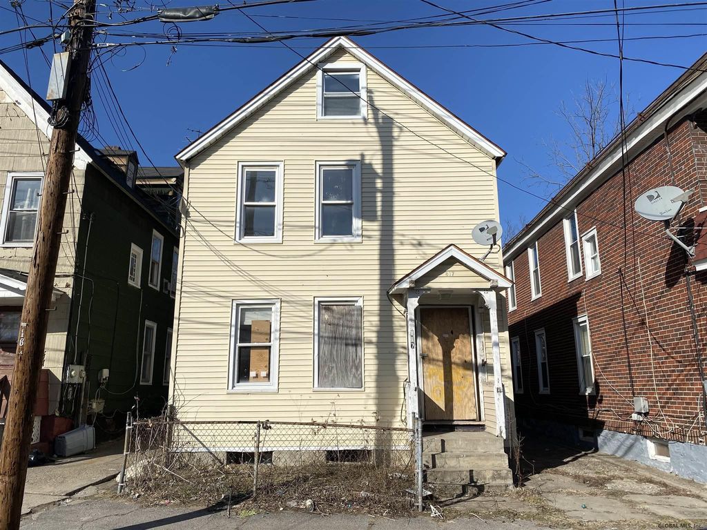 817 STRONG Street, Schenectady, NY 12307