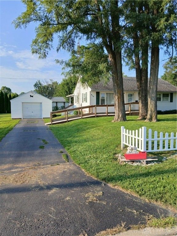 410 E Walnut St, New Paris, OH 45347 MLS 915998 Trulia