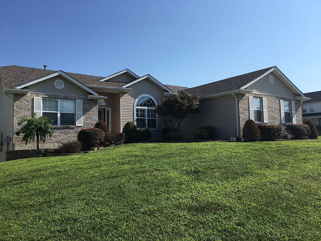 1009 Dardenne Woods Dr, Dardenne Prairie, MO 63368 3 Bed, 3 Bath