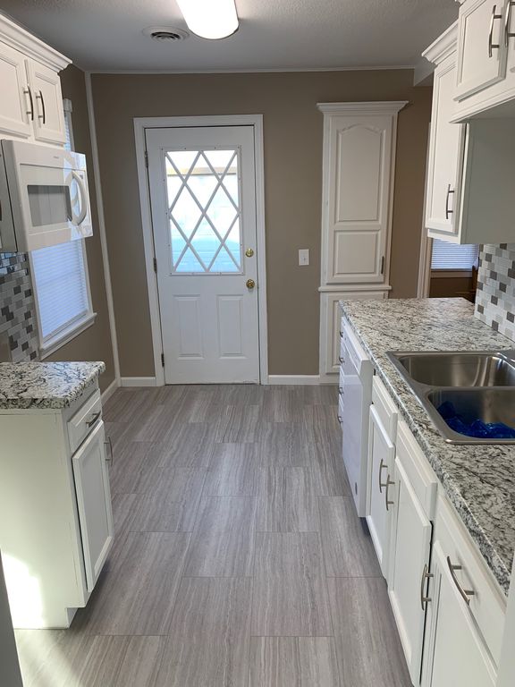 1942 S Exchange Pl, Wichita, KS 67213