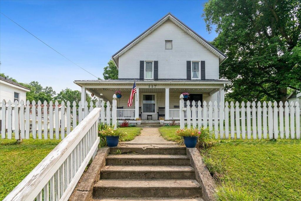 117 W High St, Mount Gilead, OH 43338