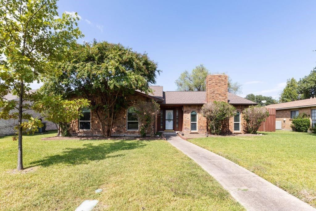 1601 Fair Oaks Dr, Richardson, TX 75081