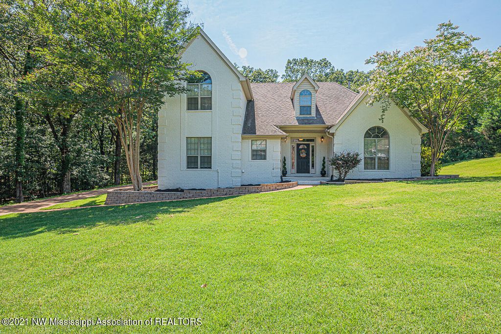 3583 College Blf, Olive Branch, MS 38654