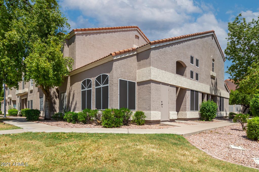 500 N Roosevelt Ave #8, Chandler, AZ 85226