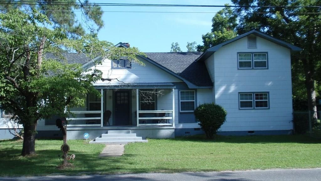 1305 W Moore St, Dublin, GA 31021