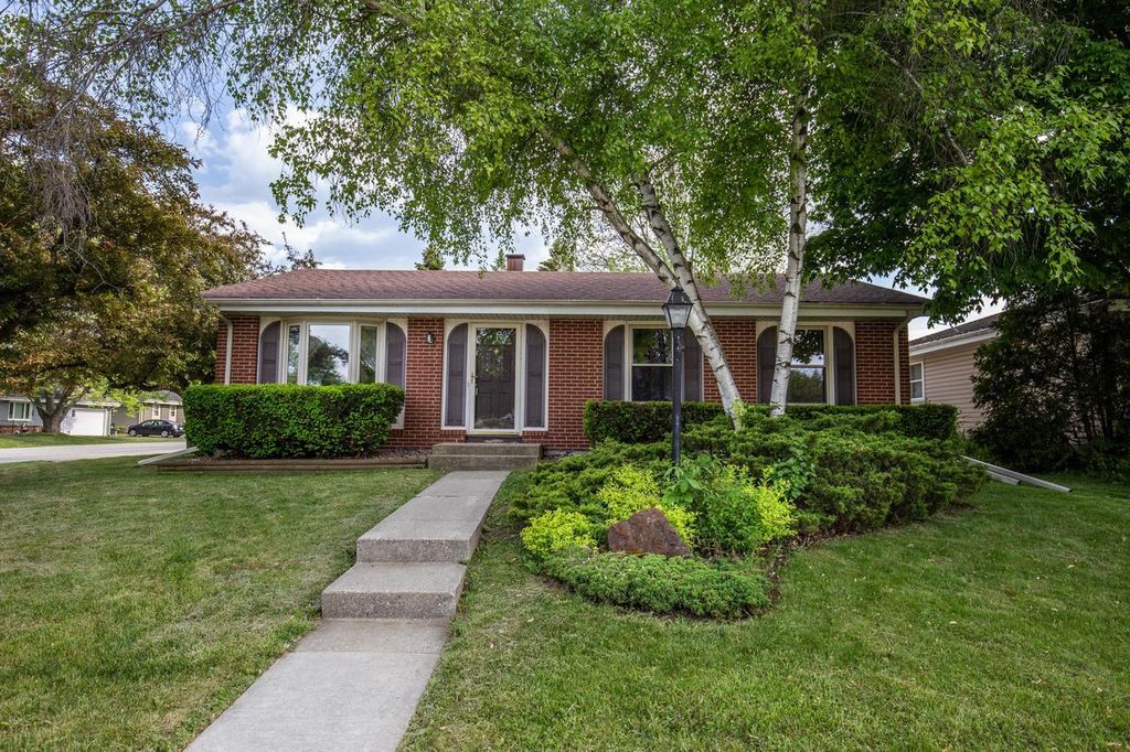4901 Regal Ct, Racine, WI 53406 Trulia 4901 Regal Ct, Racine, WI 53406 Trulia
