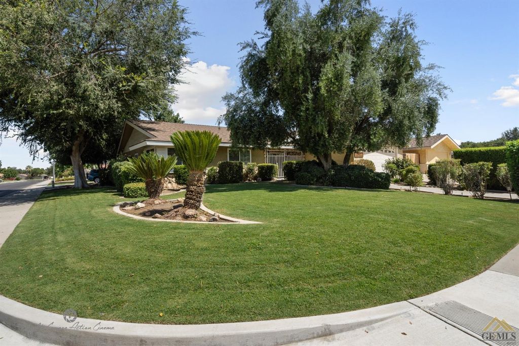 5508 Demaret Ave, Bakersfield, CA 93309