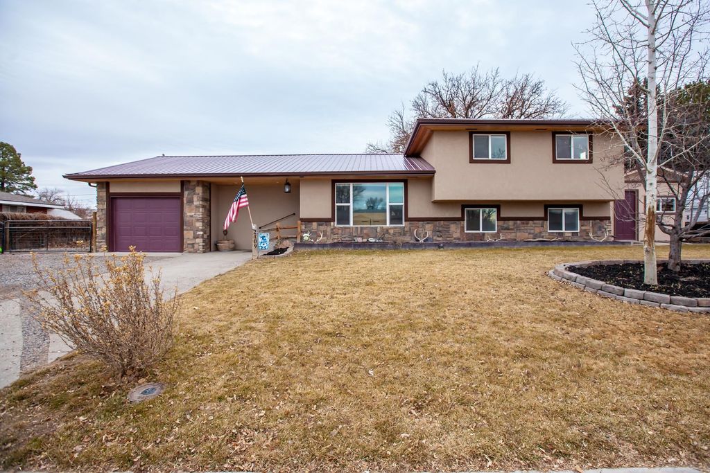 2109 Yellowstone Rd, Grand Junction, CO 81507