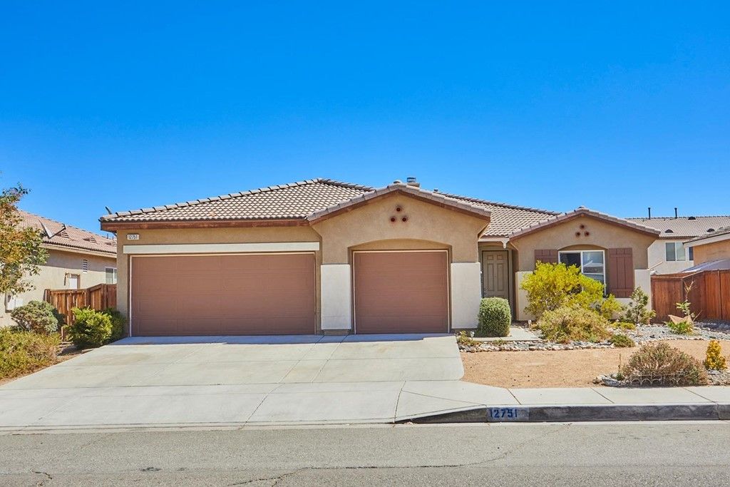12751 Mesa View Dr, Victorville, CA 92392