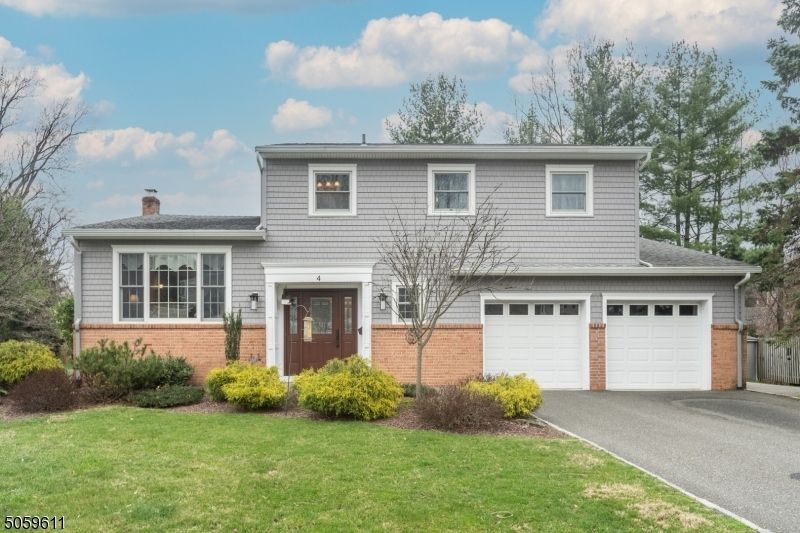 4 Laurel Ct, Verona, NJ 07044