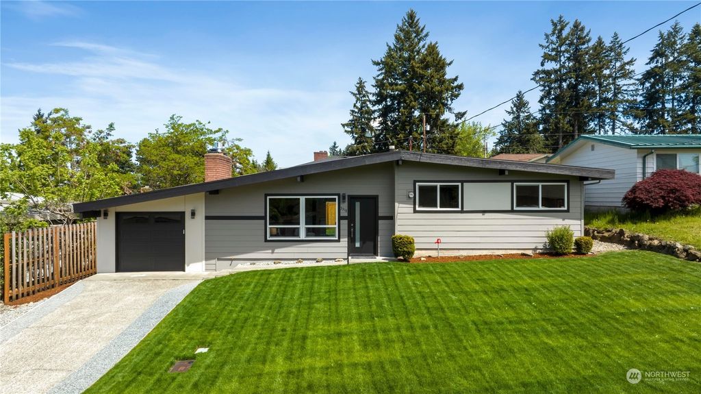 3318 NE 11th Street, Renton, WA 98056