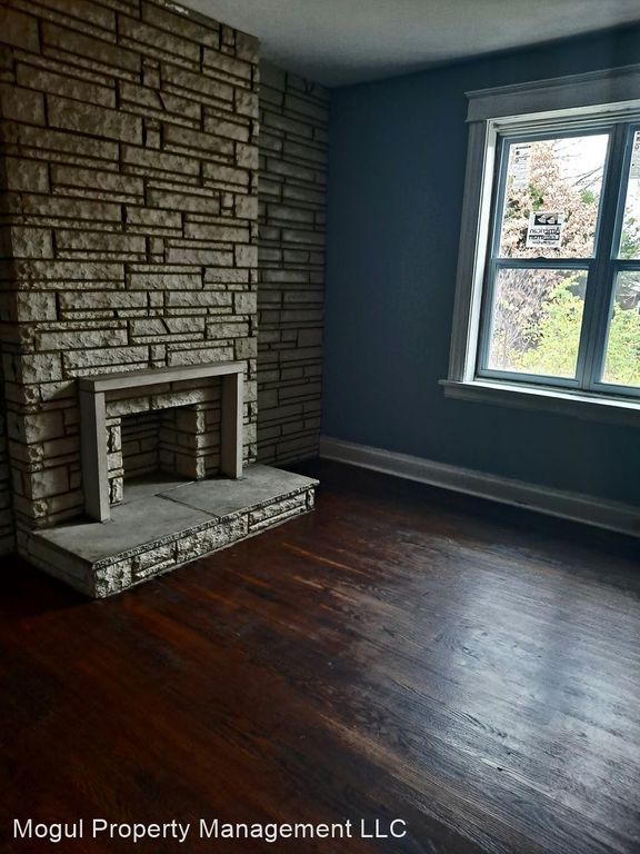 5028 Grace Ave, Saint Louis, MO 63116