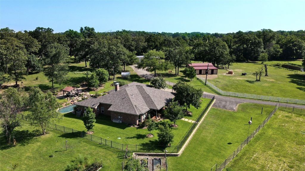 10931 County Road 3819, Athens, TX 75752
