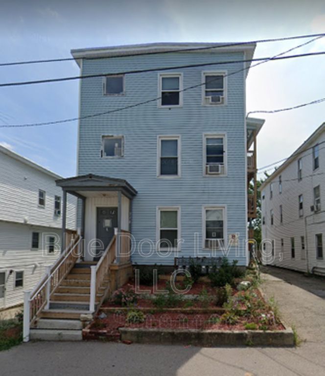 375 Manchester St #1F, Manchester, NH 03103
