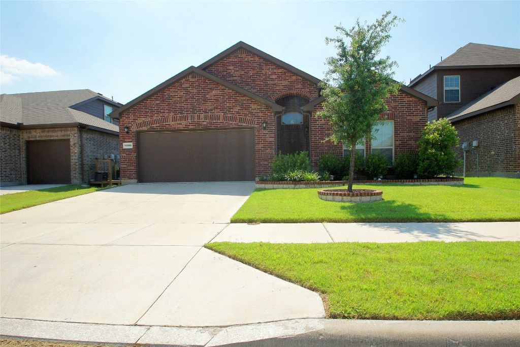 11305 Gold Canyon Dr, Haslet, TX 76052