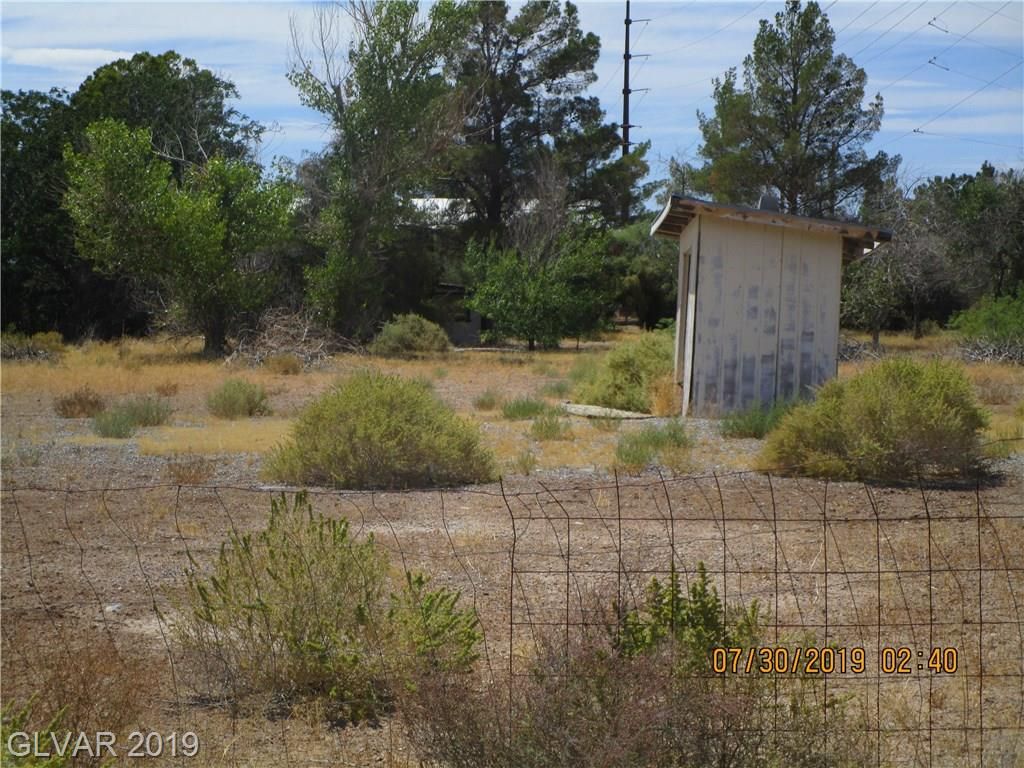 6020 Vicki Ann Rd, Pahrump, NV 89048