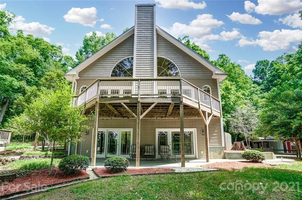 6747 Timahoe Ln, Charlotte, NC 28278