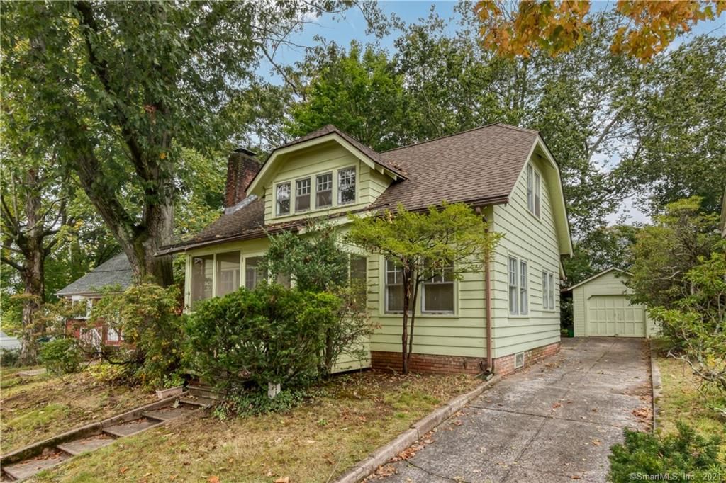 78 Wayland St, North Haven, CT 06473