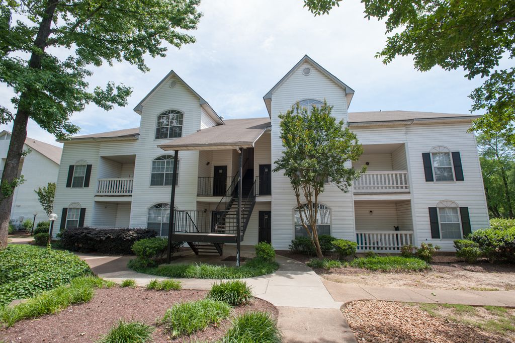385 Nail Rd #I104, Southaven, MS 38671