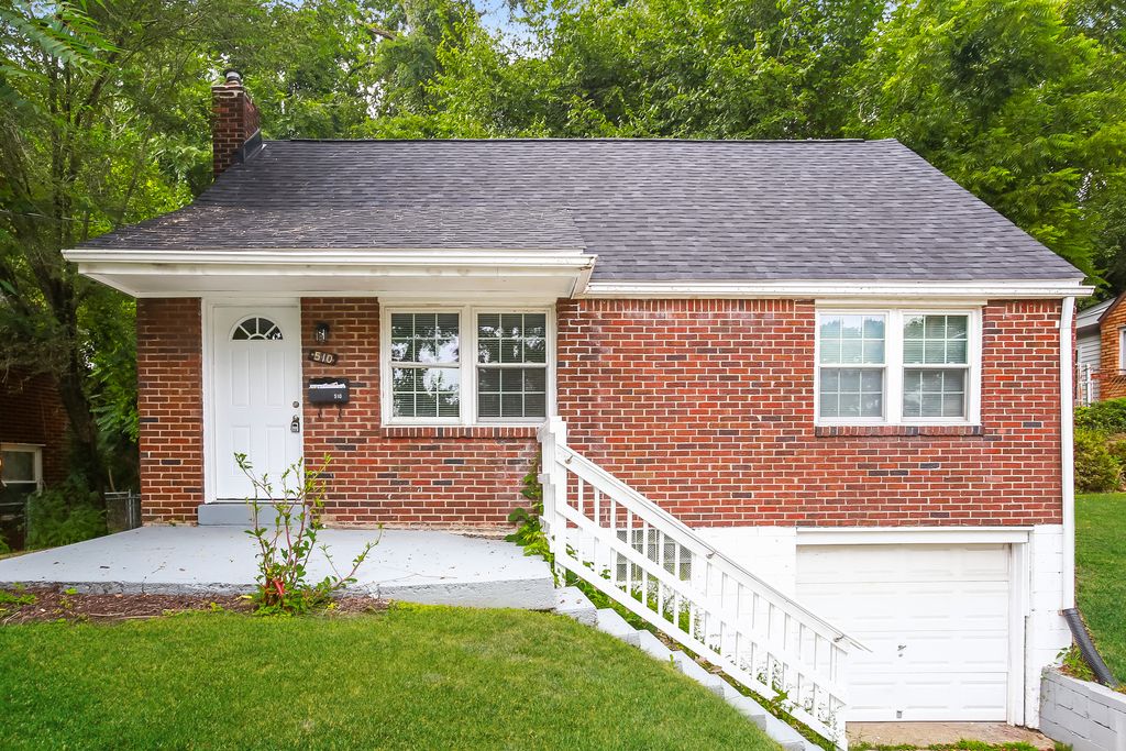 510 Pennwood Dr, Pittsburgh, PA 15235