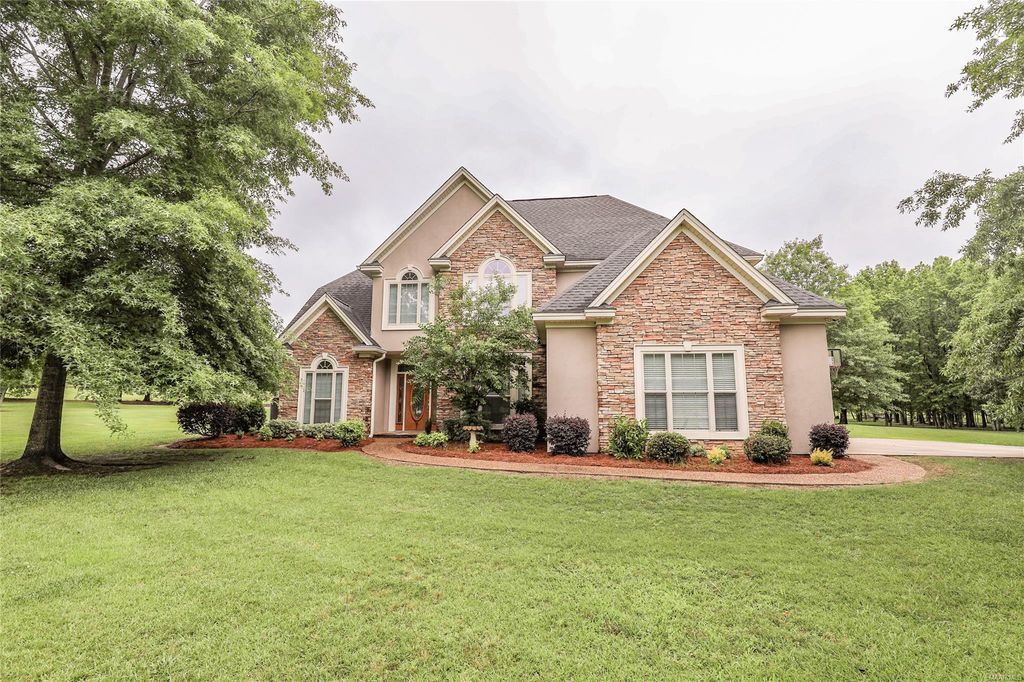 582 River Fork Rd, Wetumpka, AL 4 Bed, 4 Bath SingleFamily Home 38