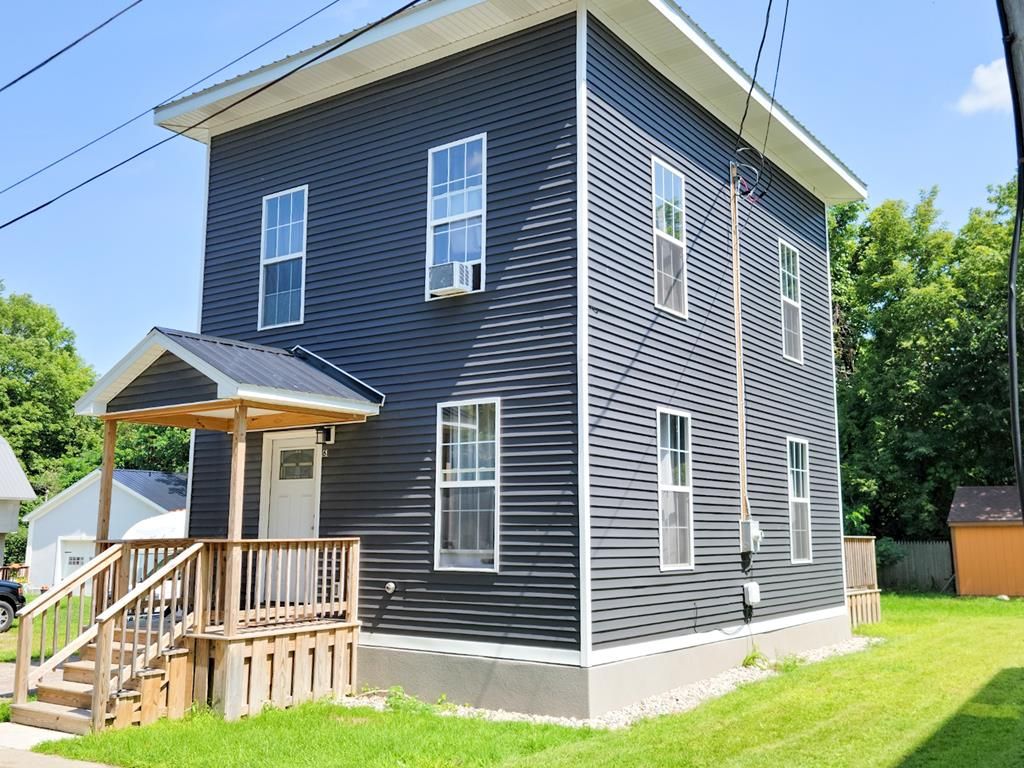 61 Grove St, Brushton, NY 12916
