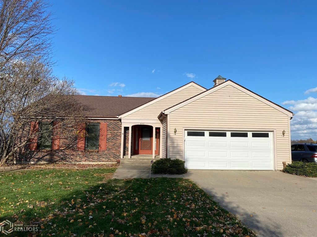 605 W Rochester Rd, Ottumwa, IA 4 Bed, 3 Bath SingleFamily Home 25