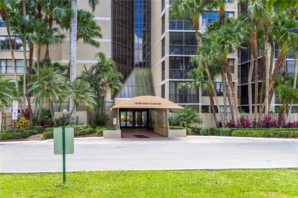 16300 Golf Club Rd #314, Weston, FL 33326